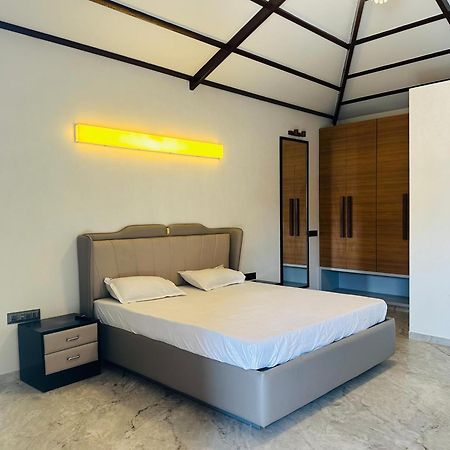 Srk Farm And Resort Anjār Exterior foto