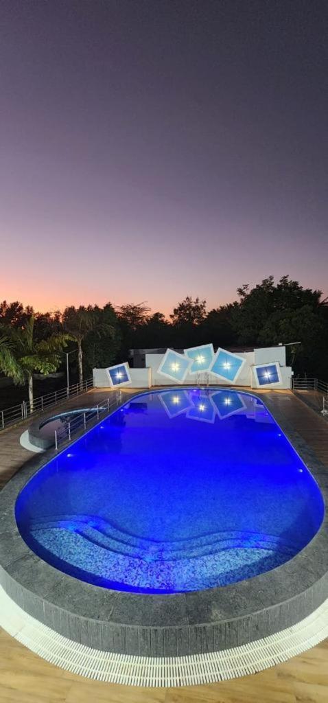 Srk Farm And Resort Anjār Exterior foto
