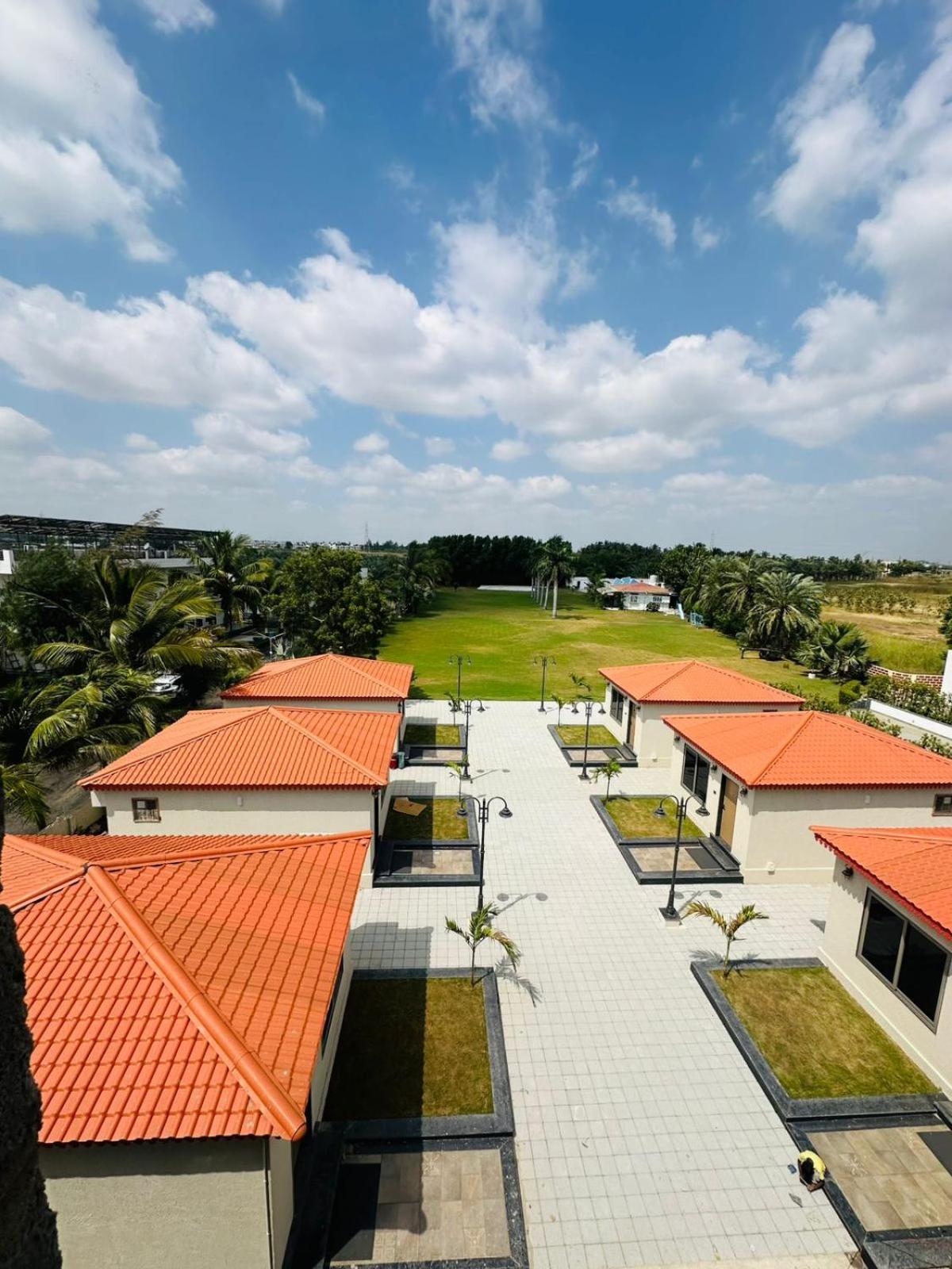 Srk Farm And Resort Anjār Exterior foto